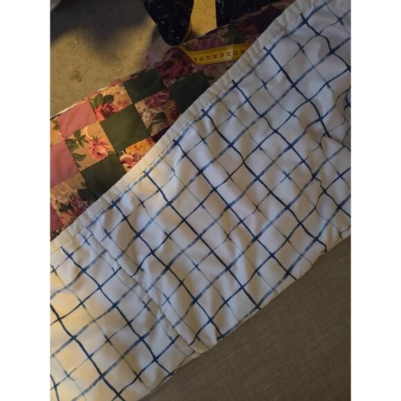 Small lap quilt or table square quilt etc. - Picture 5 of 5